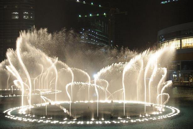 公園音樂(lè)噴泉如何翩翩起舞？——探討城市公共空間的視聽(tīng)藝術(shù)